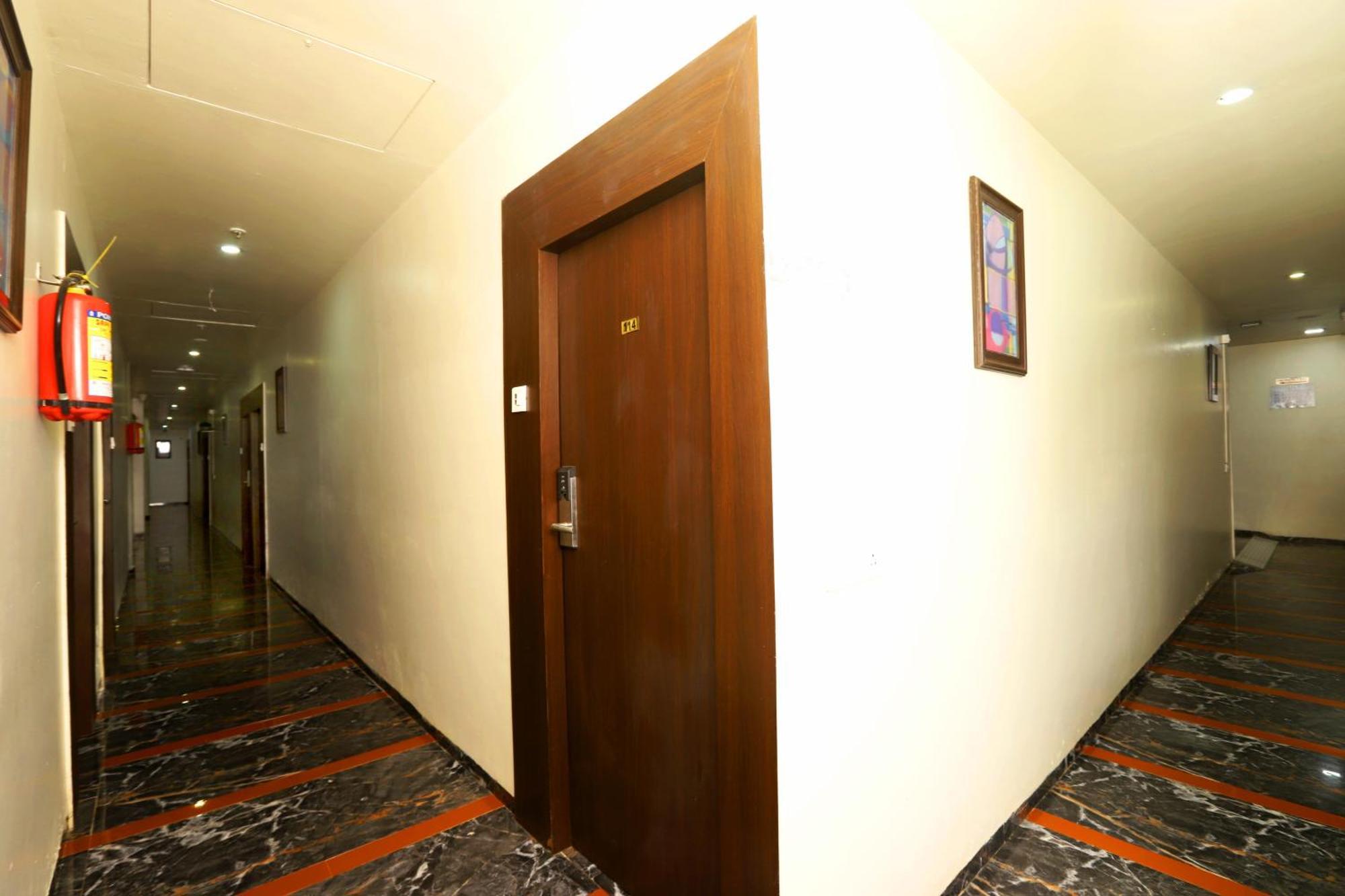 Hotel Elite Continental- Near Mumbai International Airport Andheri East Ngoại thất bức ảnh