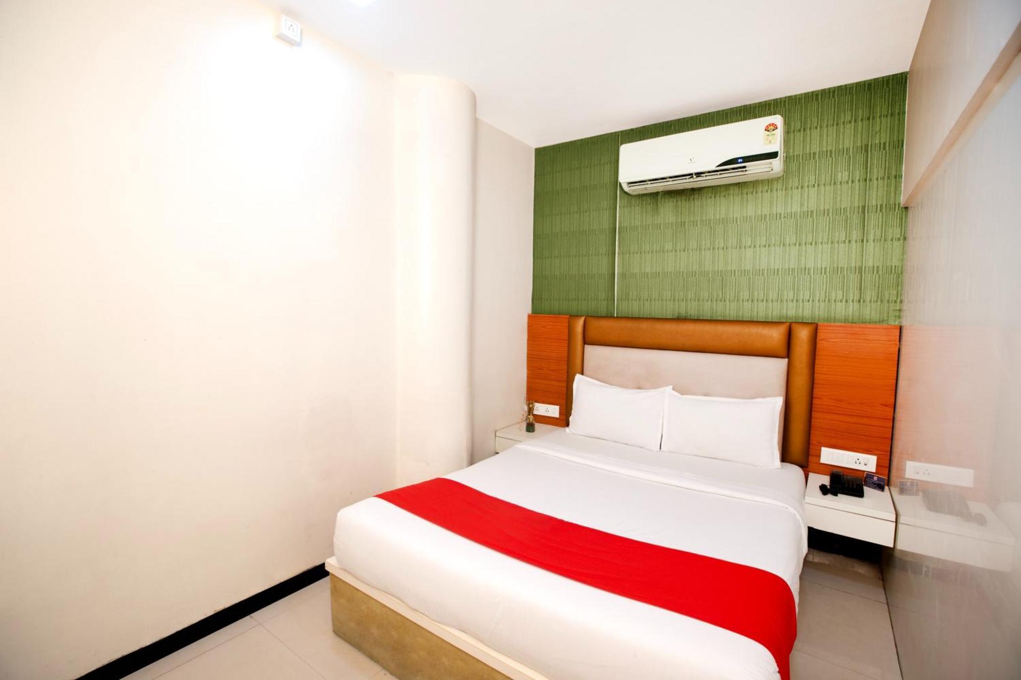 Hotel Elite Continental- Near Mumbai International Airport Andheri East Ngoại thất bức ảnh